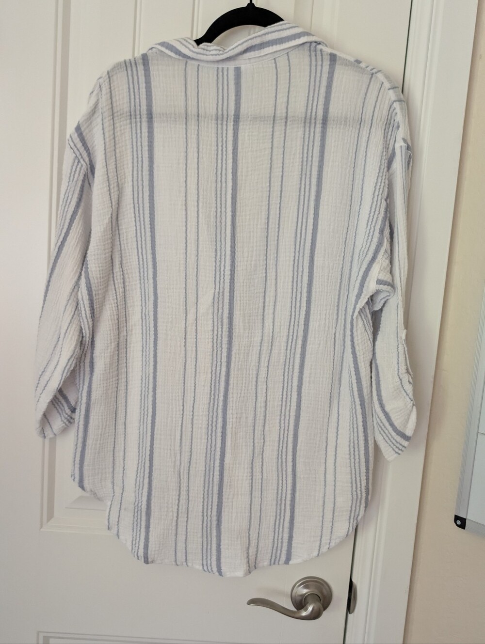 White & Blue Stripe Cotton Gauze Button Down S - Picture 7 of 7